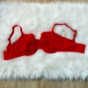 NWT. The Push-Up Without Padding Bra from Bare Necessities. Size 34H.